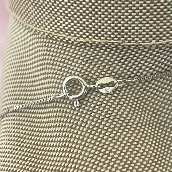 Swarovski .925 sterling silver Italy necklace & earrings set - Picture 8 of 9